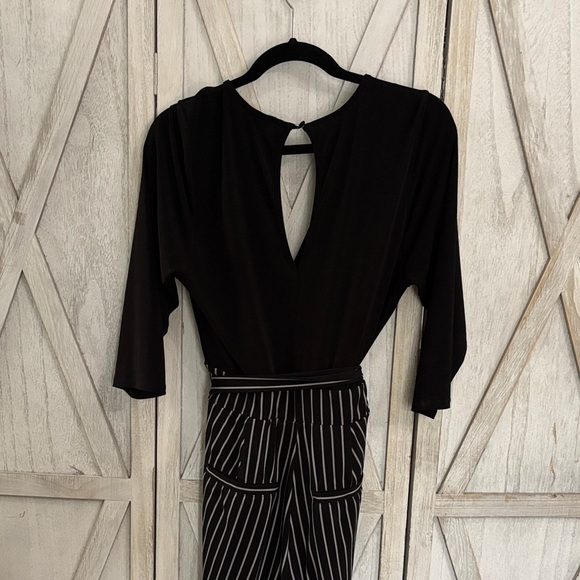 Torrid Black 3/4 sleeve capri jumpsuit - Picture 6 of 10